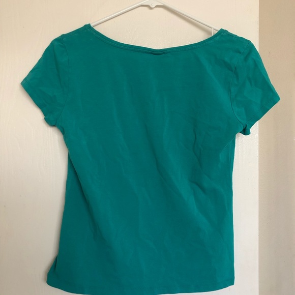 H&M Basic T-Shirt - Picture 2 of 2